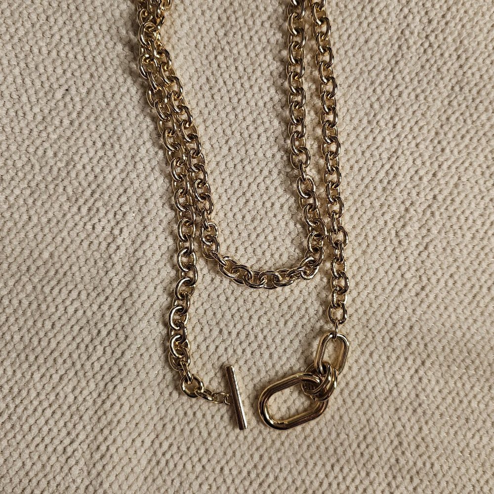 Bold gold chain necklace